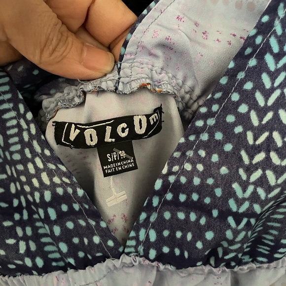Volcom dress - Picture 2 of 3